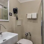 Konukevi Habitat Monti 4*
